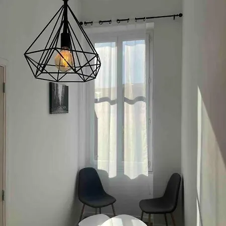 Designed Flat In Center Appartement